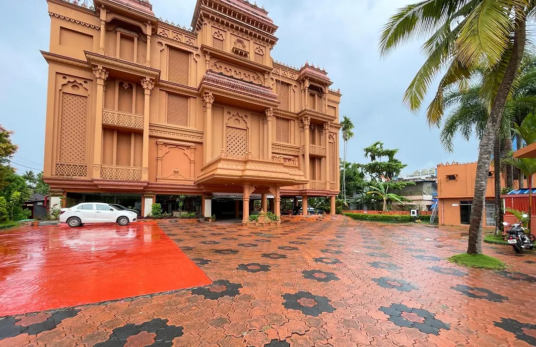 Haveli Backwater Resort-1
